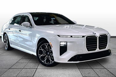 2027 BMW 7 Series 740i xDrive