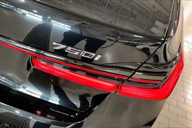 2022 BMW 7 Series 750i xDrive