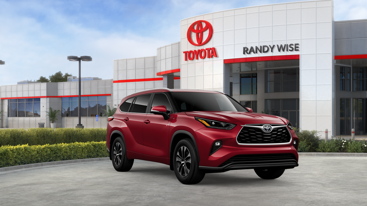 2026 Toyota Highlander XLE