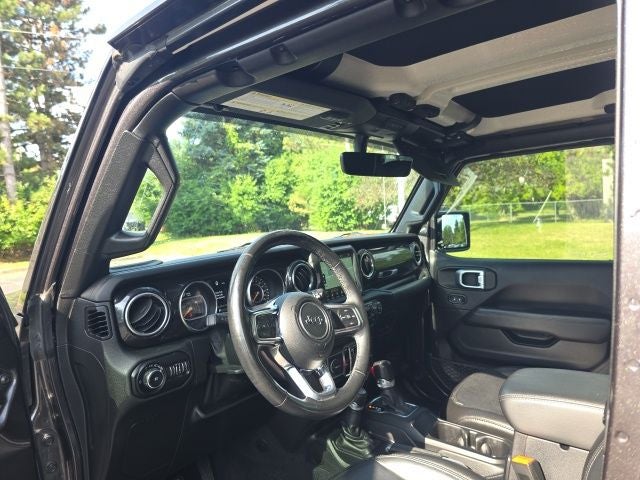 2020 Jeep Wrangler Unlimited Sahara Altitude