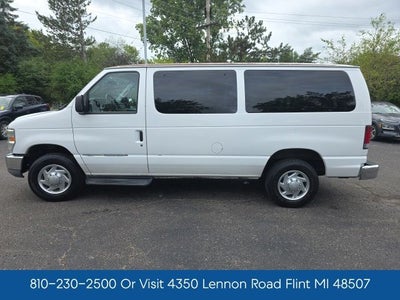 2010 Ford E-350SD XLT