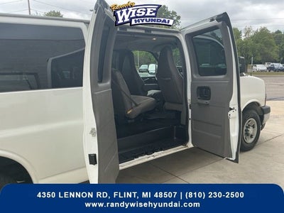 2017 Chevrolet Express 3500 LT Passenger