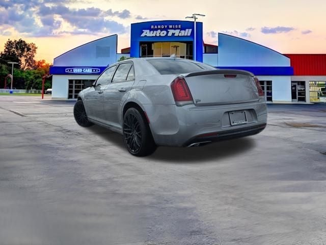 2018 Chrysler 300 S