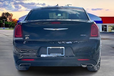 2017 Chrysler 300 S