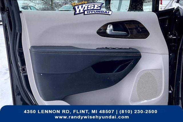 2024 Chrysler Pacifica Limited