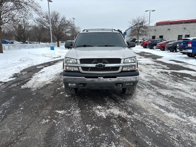 2004 Chevrolet Avalanche 1500 Base