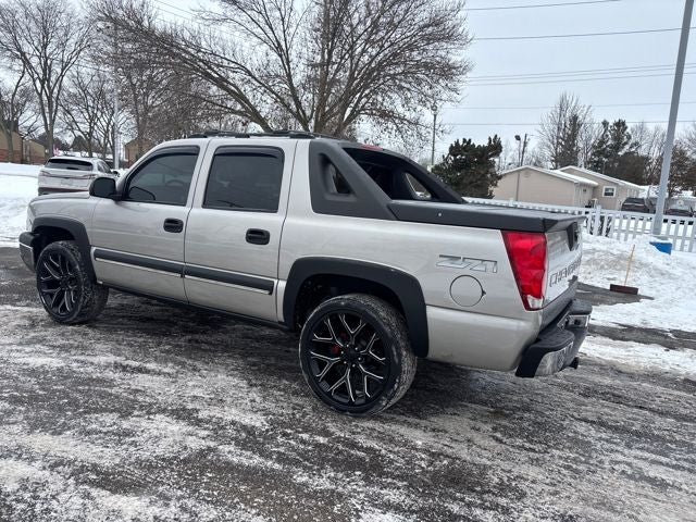 2004 Chevrolet Avalanche 1500 Base