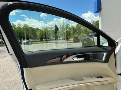 2014 Lincoln MKZ Base