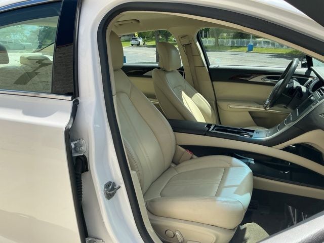 2014 Lincoln MKZ Base