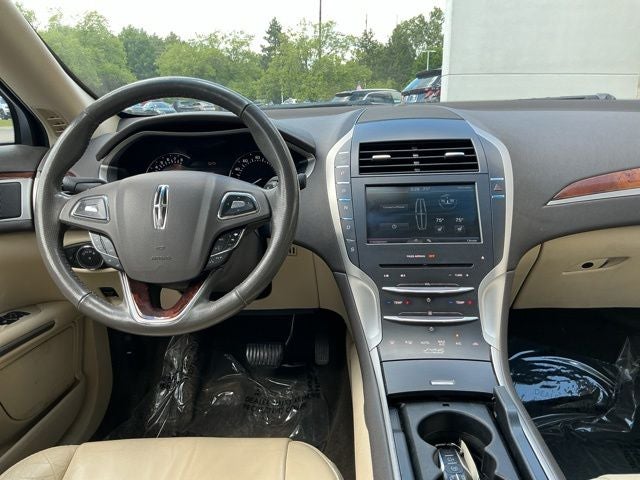 2014 Lincoln MKZ Base