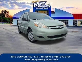 2009 Toyota Sienna LE