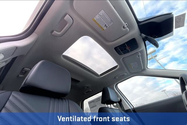 2026 Hyundai Palisade Hybrid SEL Premium 8P