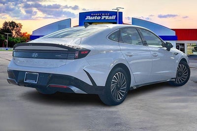 2026 Hyundai Sonata Hybrid SEL