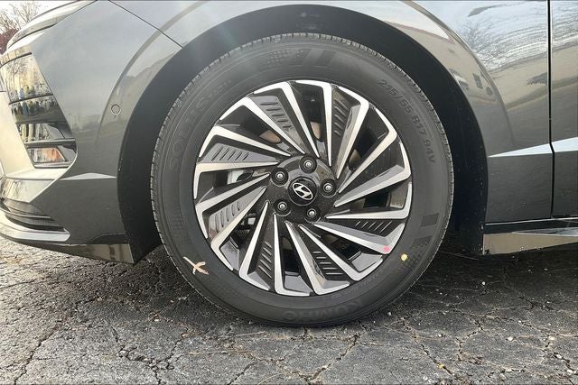 2026 Hyundai Sonata Hybrid Limited
