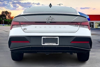 2025 Hyundai Elantra SEL Sport
