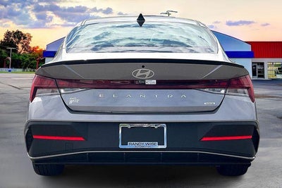 2025 Hyundai Elantra Hybrid SEL Sport