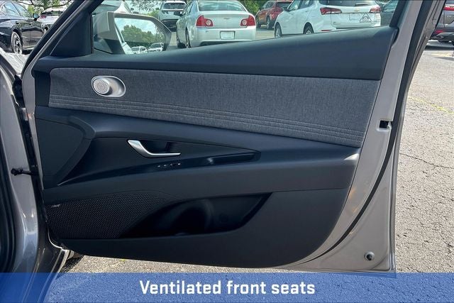 2025 Hyundai Elantra Hybrid Limited