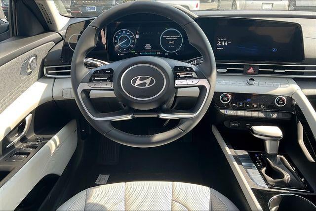 2025 Hyundai Elantra Hybrid Limited