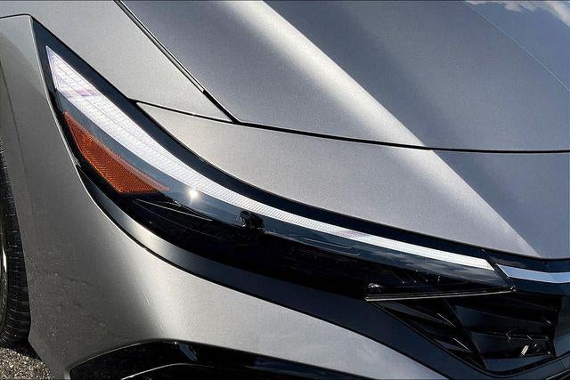 2025 Hyundai Elantra Hybrid Limited