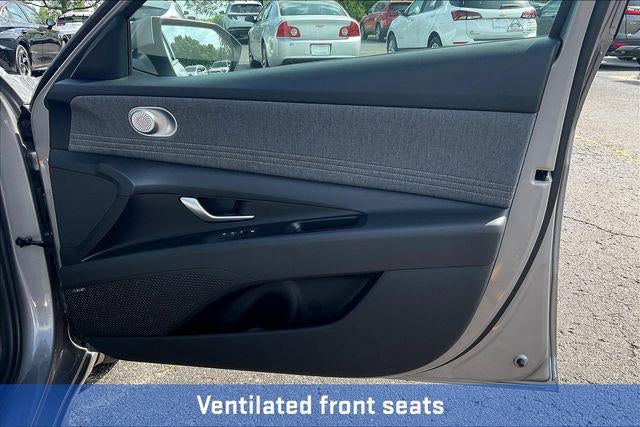 2025 Hyundai Elantra Hybrid Limited