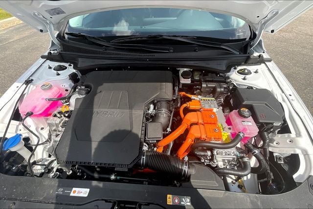 2025 Hyundai Elantra Hybrid Limited