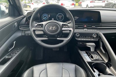 2025 Hyundai Elantra Hybrid Limited