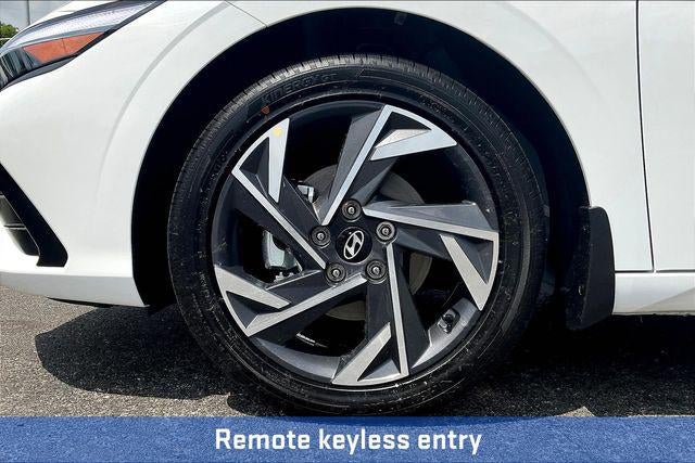 2025 Hyundai Elantra Hybrid Limited