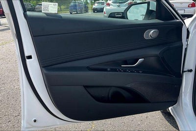 2025 Hyundai Elantra Hybrid Limited