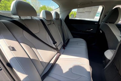 2025 Hyundai Elantra Hybrid Limited