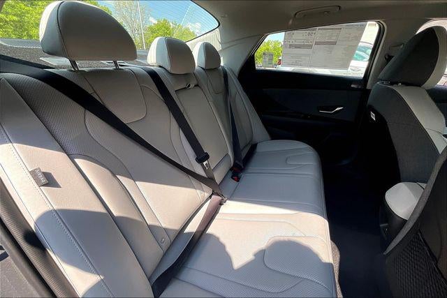 2025 Hyundai Elantra Hybrid Limited