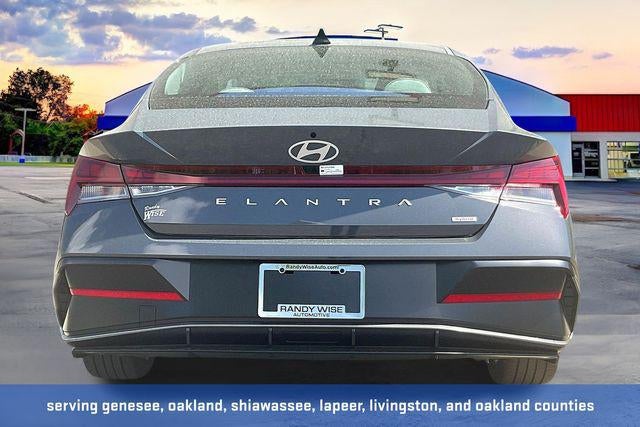 2025 Hyundai Elantra Hybrid Limited