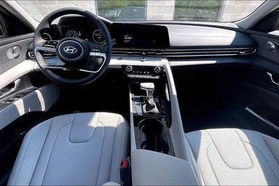 2025 Hyundai Elantra Hybrid Limited