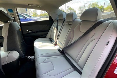 2025 Hyundai Elantra Hybrid Limited