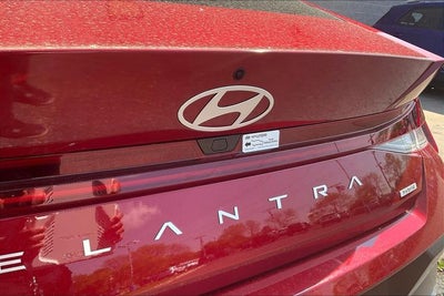 2025 Hyundai Elantra Hybrid Limited