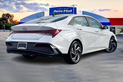 2024 Hyundai Elantra Limited