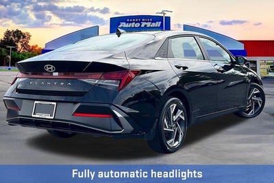 2025 Hyundai Elantra SEL Convenience