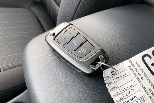 2026 Hyundai Venue SE