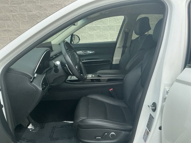 2025 Genesis GV70 2.5T