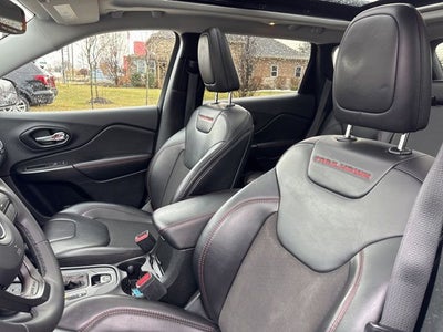 2022 Jeep Cherokee Trailhawk