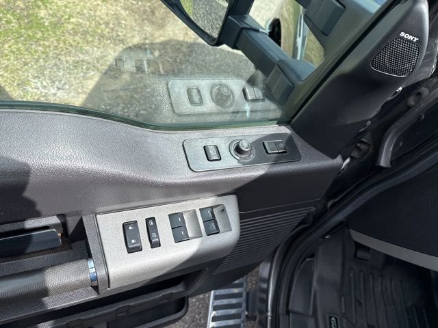 2016 Ford F-350SD Lariat