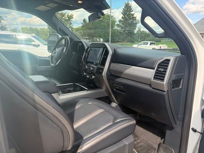 2022 Ford F-350SD Platinum