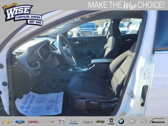 2022 Chevrolet Malibu LS 1LS