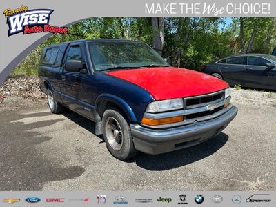 2001 Chevrolet S-10 LS