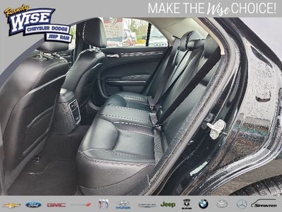 2022 Chrysler 300 Touring