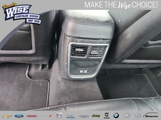 2022 Chrysler 300 Touring
