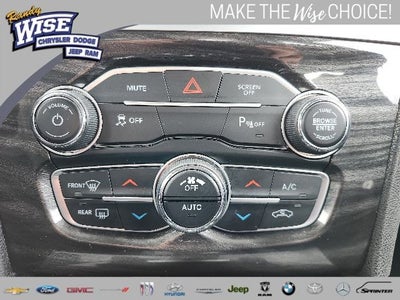 2022 Chrysler 300 Touring