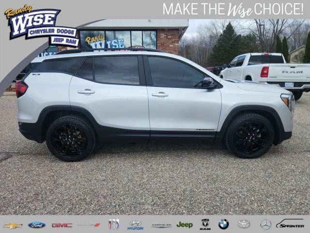 2022 GMC Terrain SLE