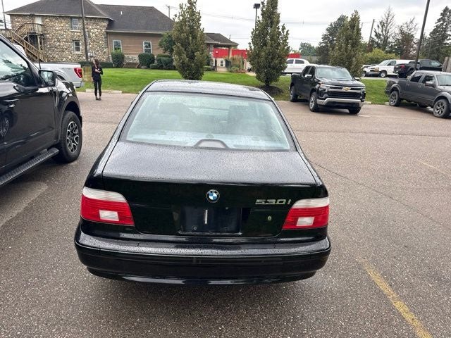 2001 BMW 5 Series 530i