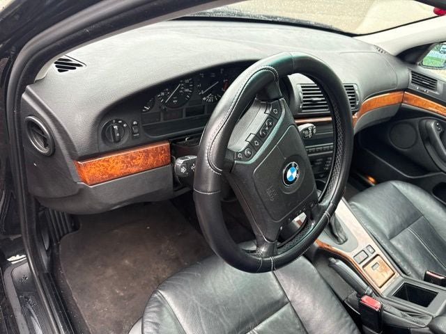 2001 BMW 5 Series 530i