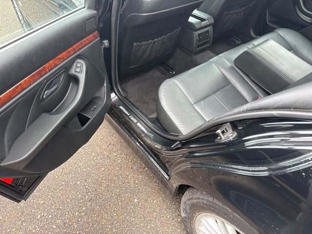 2001 BMW 5 Series 530i